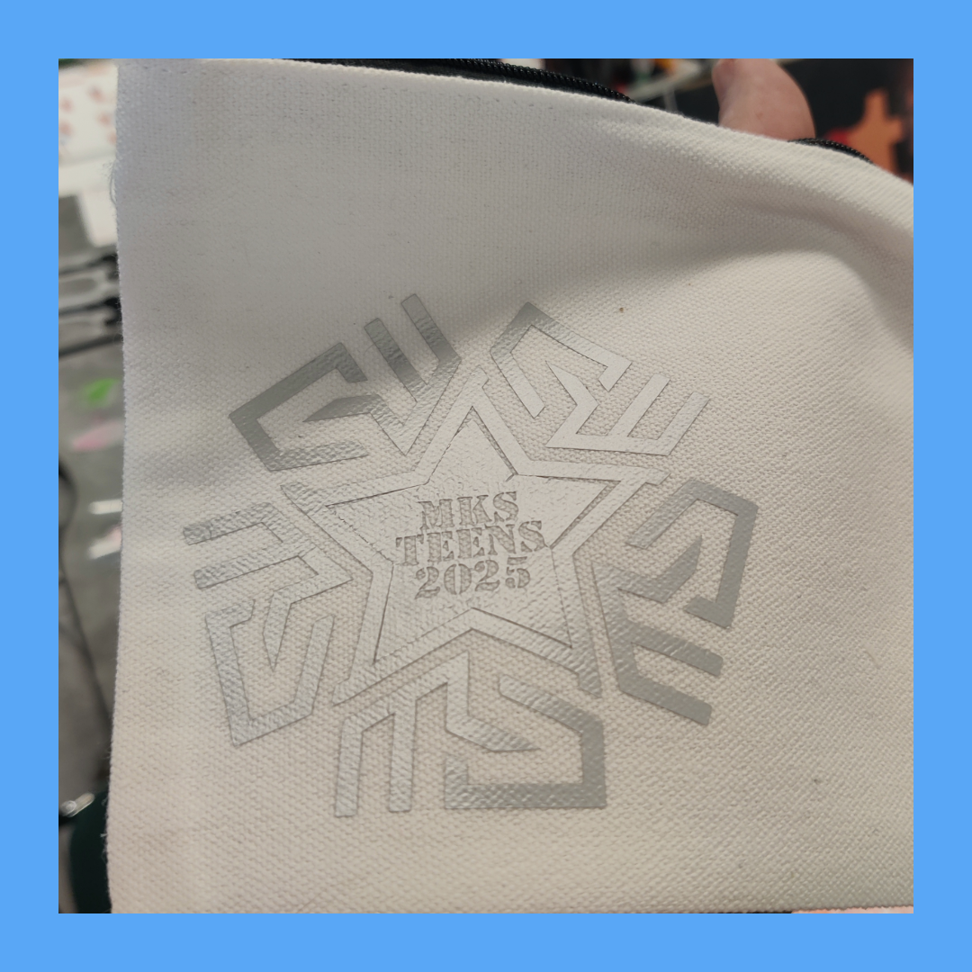 A styalized version of the Mammen Family Public Library's Makerspace Logo (using multiples to creat the shape of a star)